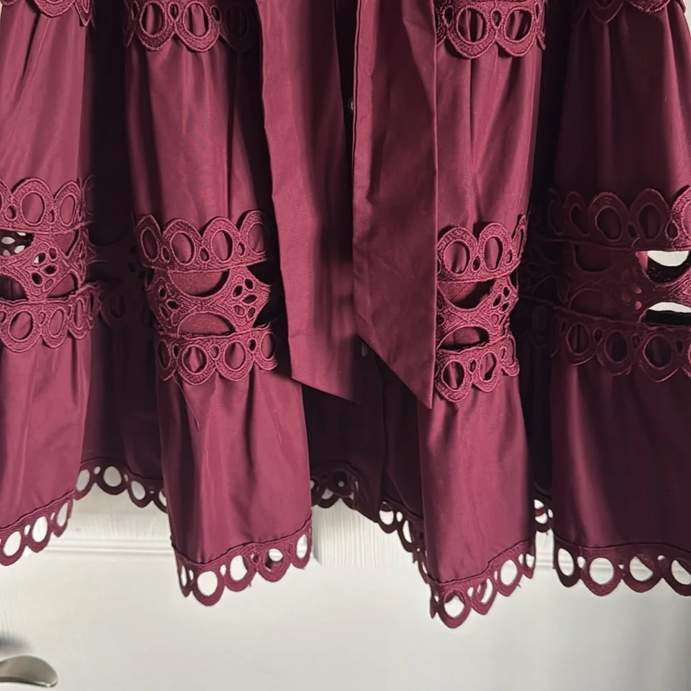 FAR FROM OVER 100% COTTON PLUM EYELET MINI DRESS Entro Size Medium - Picture 4 of 5